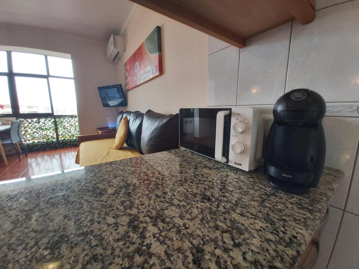 Great 1Bed Flat - Praia Da Rocha - Wi-Fi - Parking Portimão Buitenkant foto